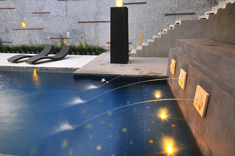 Surintra Boutique Resort Exterior photo